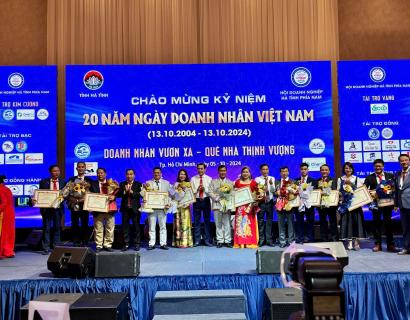 Hội Doanh Nghiệp Ph&iacute;a Nam Kỷ Niệm 20 Năm Th&agrave;nh Lập