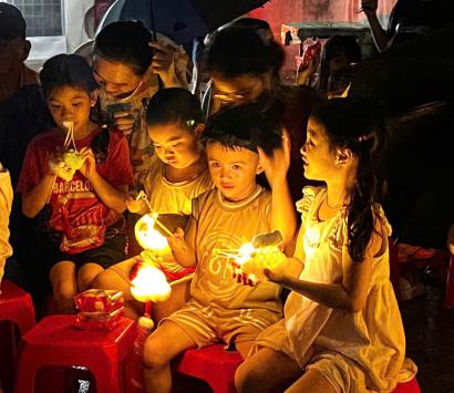 C&ocirc;ng ty BENZOL Việt Nam t&agrave;i trợ đ&egrave;n trung thu cho c&aacute;c ch&aacute;u thiếu nhi ở tổ 41 phường T&acirc;n Thới Nhất quận 12 v&agrave;o đ&ecirc;m trăng rằm trung thu 15/8/2024