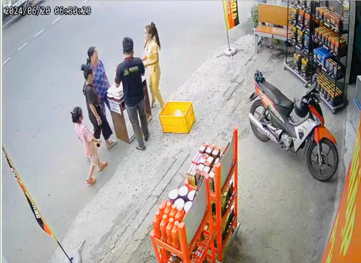 Từ Thiện H&agrave;ng Th&aacute;ng Của C&ocirc;ng Ty Benzol Việt Nam