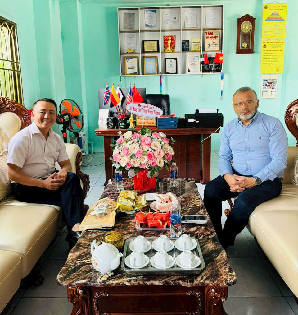 C&Ocirc;NG TY BENZOL VIET NAM  Ủng hộ đồng b&agrave;o miền Bắc lũ lụt ng&agrave;y 10/9/2024